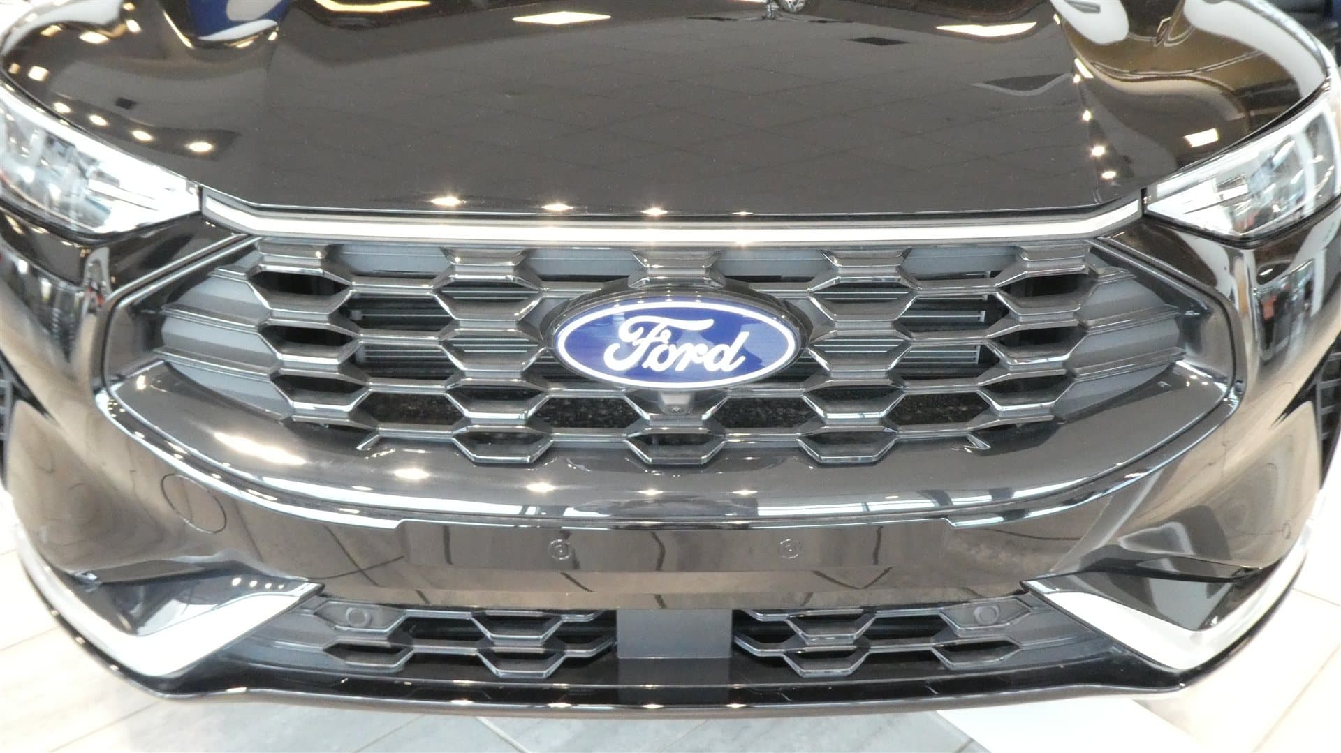 Ford Kuga crossover, illustrative of the model that will continue production at the Valencia joint venture plant