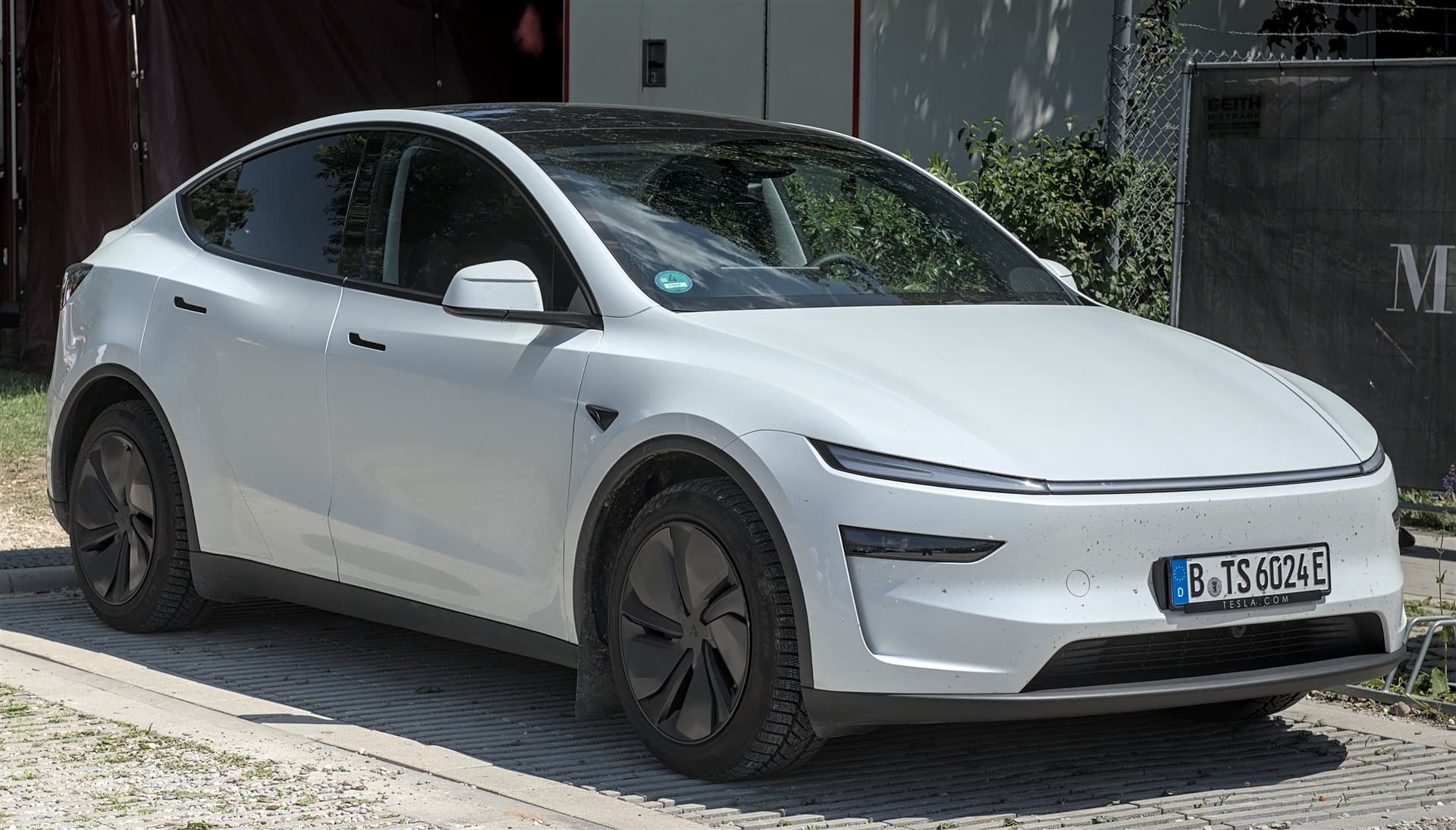 Tesla Model Y crossover, illustrative of the vehicle line driving Tesla's Q2 2026 delivery volume