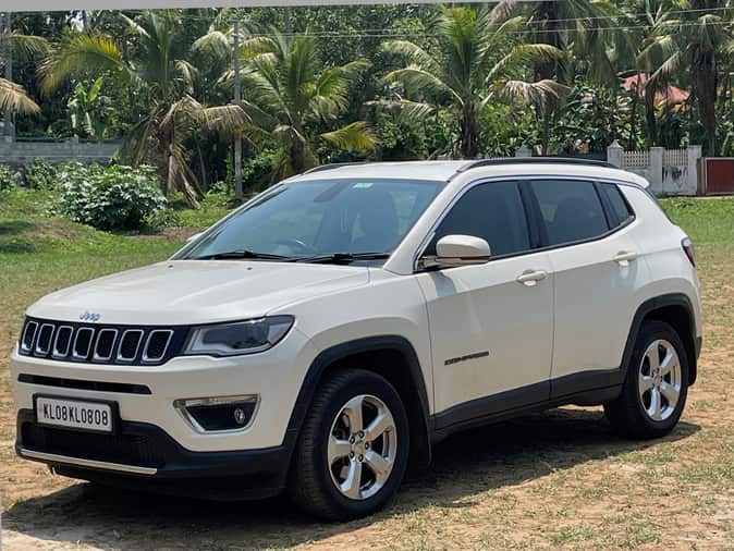 2023 Jeep Compass Sport 1