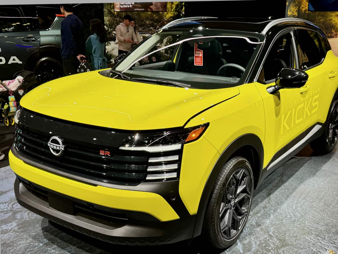 2015 Nissan Kicks S 1
