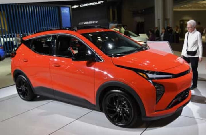 2024 Chevrolet Sonic LT 1