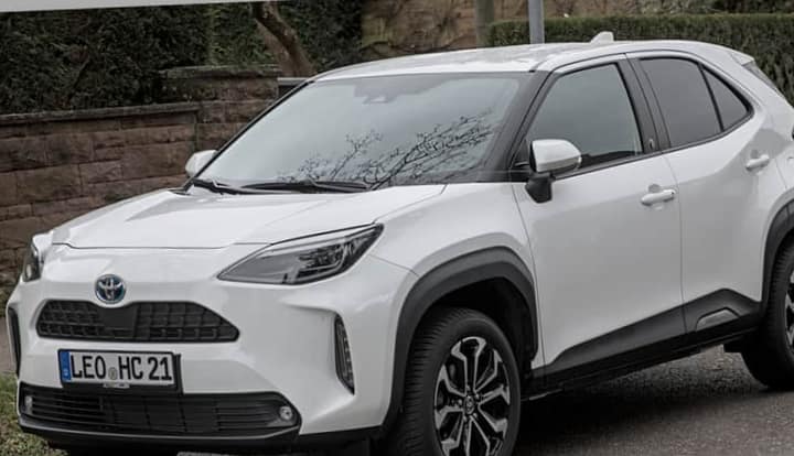 2023 Toyota Yaris LE 1