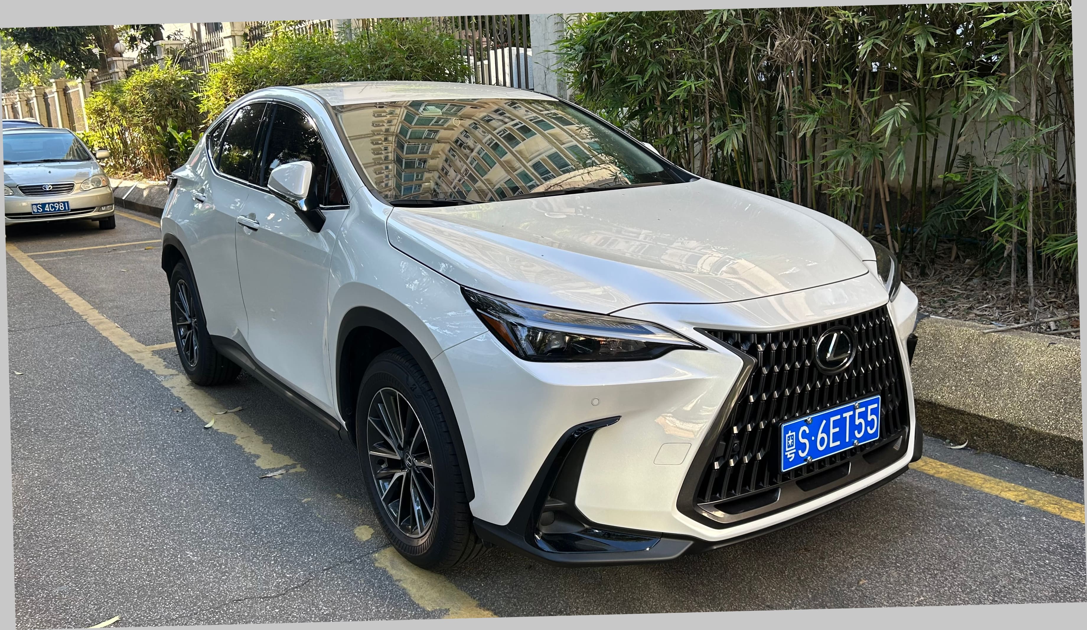 2023 Lexus NX 350 Premium 1